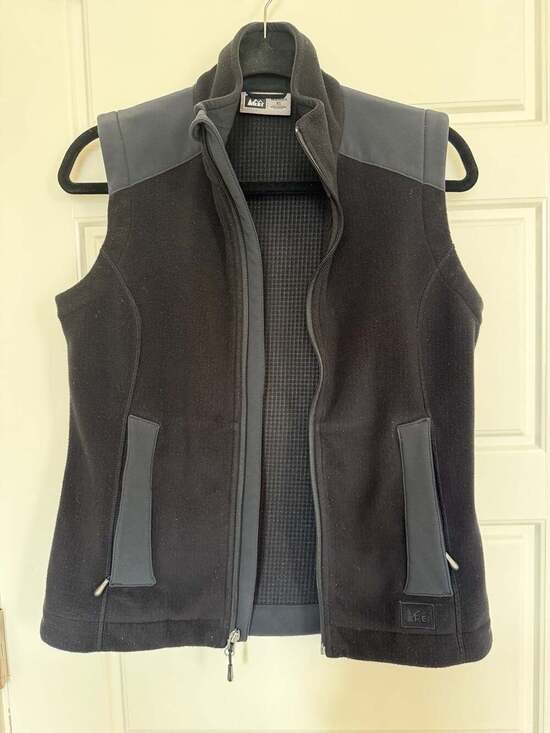 REI Jackets & Blazers - REI Women's Full Zip Grid Fleece Vest Black Size XS